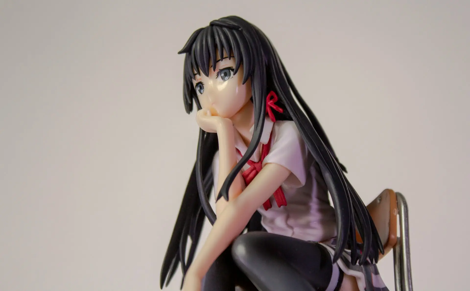 black haired female anime character